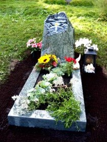 grabmale-steinmetz-betz-einzelgraeber-020.jpg