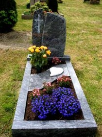 grabmale-steinmetz-betz-einzelgraeber-140.jpg