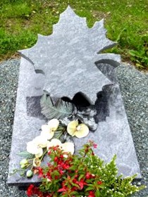grabmale-steinmetz-betz-liegesteine-010.jpg