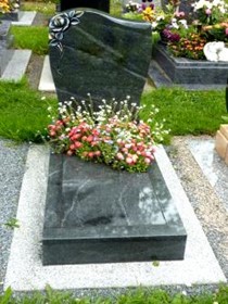 grabmale-steinmetz-betz-urnengraeber-140.jpg